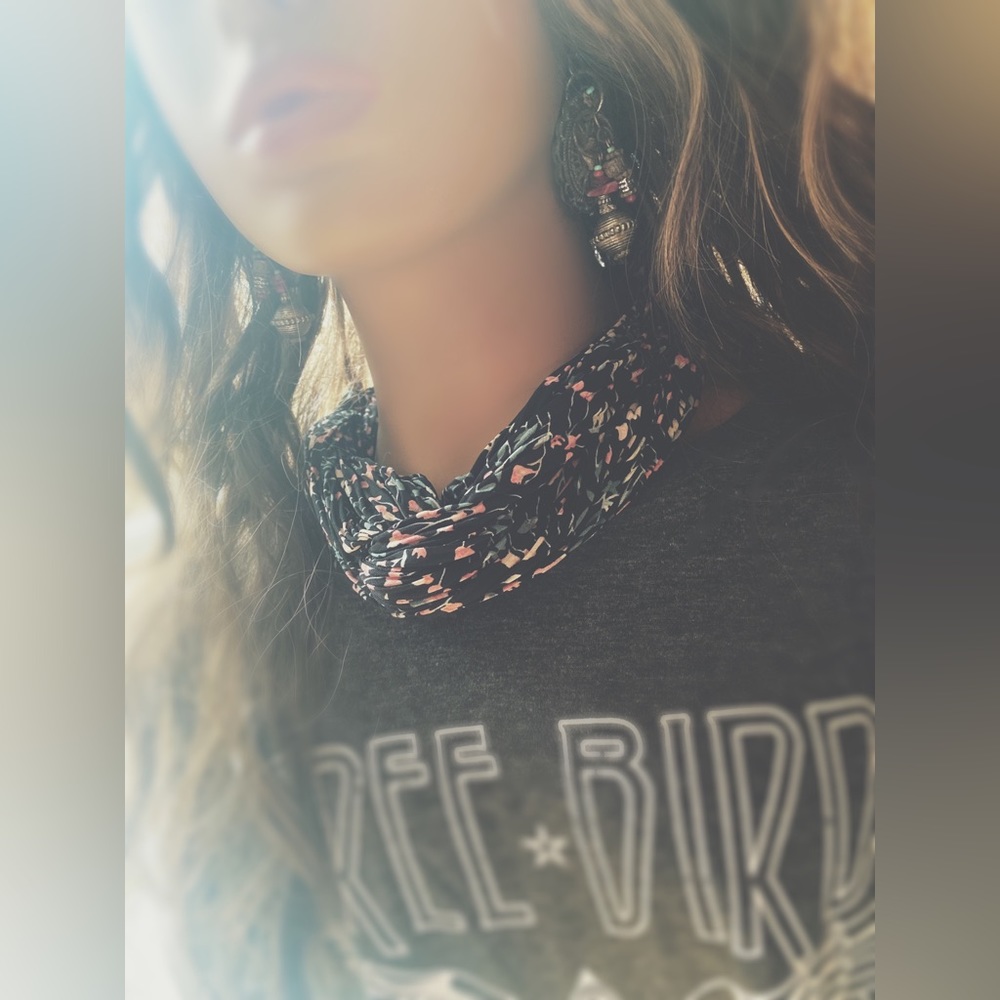 Artisan Made Headband & Neck Wrap Tiny Floral - Picture 10 of 10